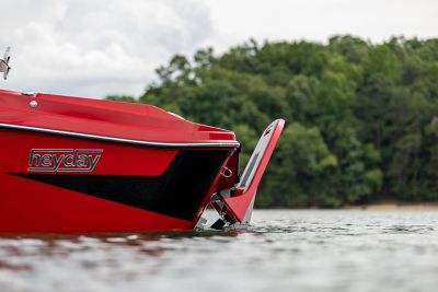  heyday logo on side of the H20 wake boat