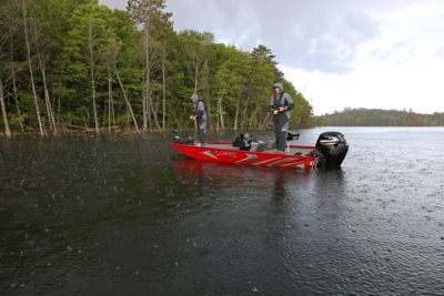 Lund® Renegade 1975 - 19 Foot Mod V Bass and Crappie Fishing Boat