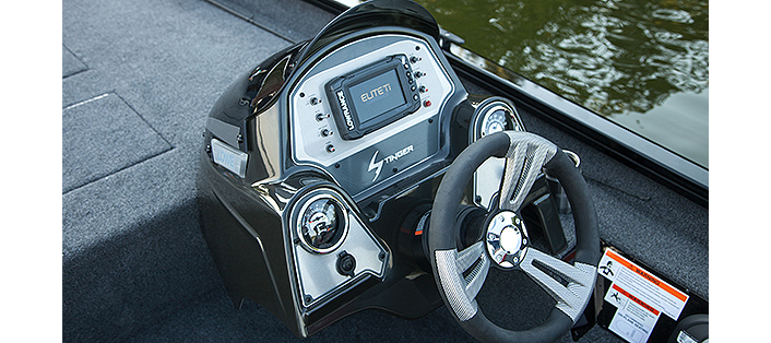 Lowe Stinger Bass Fishing Boat Side Console Steering Wheel