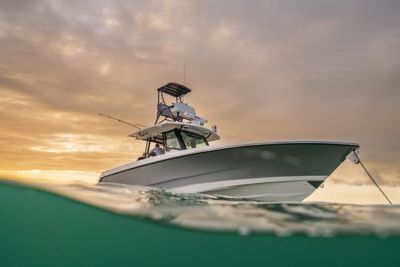 Boston Whaler 360 Outrage – Offshore Center Console Boats