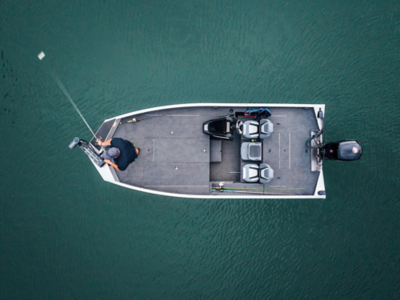 Overhead image showing an angler fishing from the Lowe Stinger 195 Bass Boat.