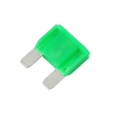 Green Littelfuse MAXI Fuse, 30 Amp, 32V, featuring dual metal prongs and a translucent plastic casing.