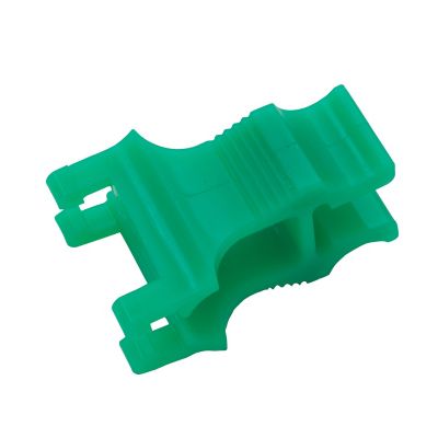 Green Littelfuse 00970026XP MAXI fuse puller with ergonomic design for safe and easy fuse removal.