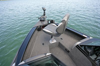 Crossover-XS-Bow-Deck-with-Seat