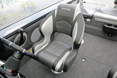 Lund Seat with Air Ride Pedestal and Lund Butt Seat For Sale