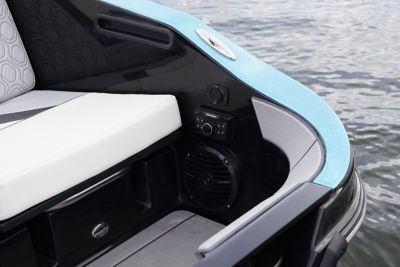  rear seating on H22 wake boat