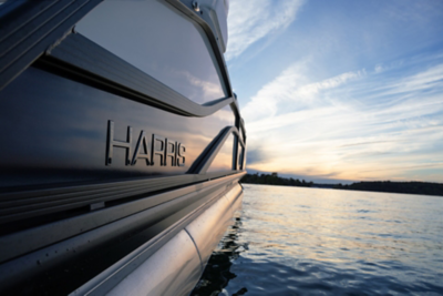 Close up view of the "HARRIS" Badging on the Harris Grand Mariner 250 SLEC.