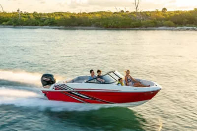 Bayliner VR4 Outboard – Explore Bowrider Boat Models