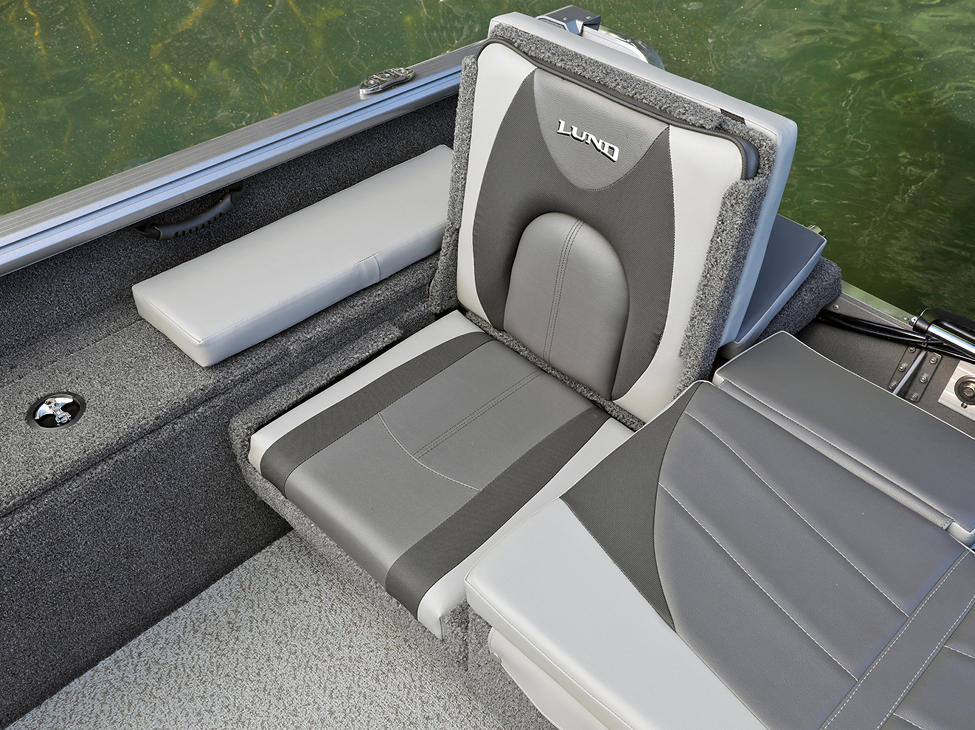 Impact XS Aft Jump Seat Starboard Side shown with Optional Aft Deck Sun Pad