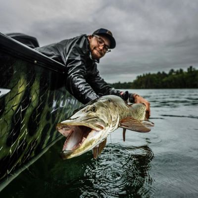 This GIANT Lure ALWAYS Gets Musky Action!! 