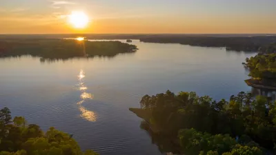 LAKE OCONEE