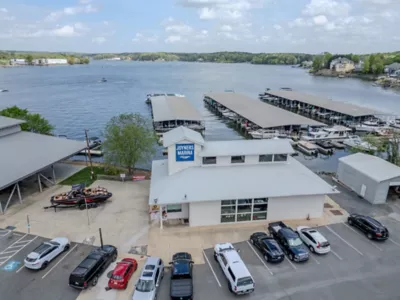 freedom boat club dock worker at lake wylie