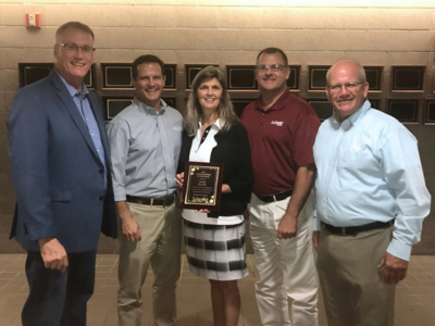 Lowe OwnerResources LOWE BOATS WINS LEBANON AREA CHAMBER OF COMMERCE LARGE BUSINESS AWARD
