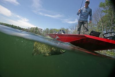 Lund Renegade Fishing Boat