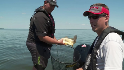 Lund-Boats-Ultimate-Fishing-Experience-2021-Episode-3-Winnebago-Walleye-u-dGgOagweQ