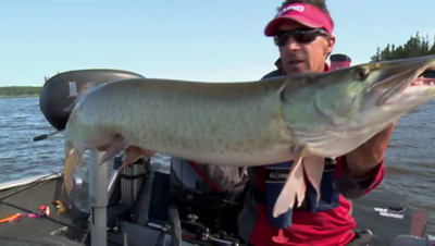 Lund-Ultimate-Fishing-Experience-2015-Episode-07-Dark-Water-Muskie.mkv0184