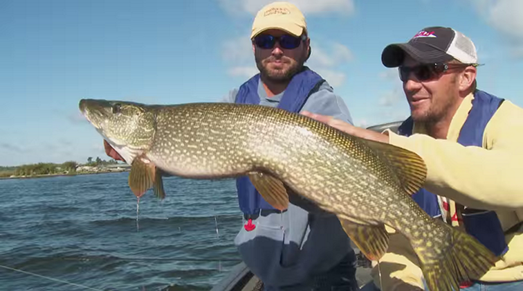 Lund-Ultimate-Fishing-Experience_Episode-13_Lake-of-the-Woods-Adventure.mkv0063