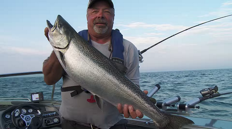 Lund-Ultimate-Fishing-Experience_Episode-6_Great-Lakes-Fishing-Opportunities.mkv0126