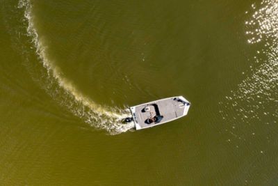 Lowe Stinger on Orange Lake