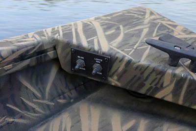 Lund® Predator 2070 20 Foot Best Hunting and Bowfish Boats