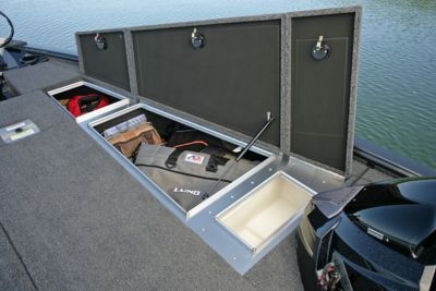 Pro-V Bass Bow Deck Starboard Storage Compartments and Livewell