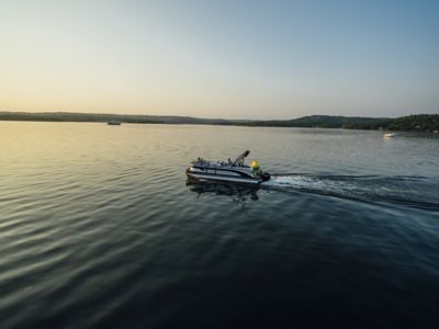 Lowe SF Pontoon