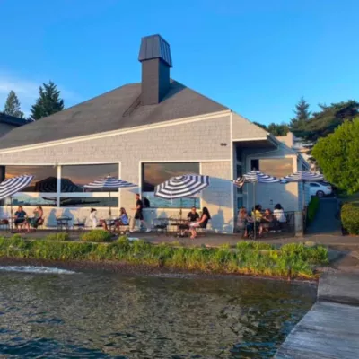 beach house bar & grill in yarrow bay