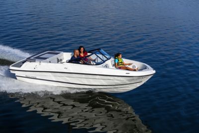 VR4 Bowrider