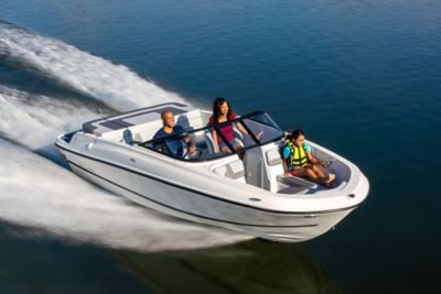 VR4 Bowrider