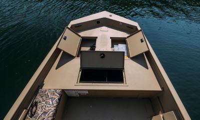 cl-26-1860-jon-dlx-4b9a4827-detail