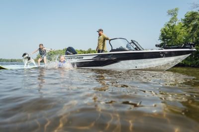 Crestliner 1950 Sportfish  19 Foot Aluminum Fishing & Sport Boat