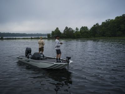 riding the back deck on a bass boat. rod management? - Bass Boats