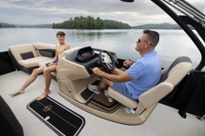 hf-sunliner-230-sport-sldh-father-sun-2026-e4a5071rtsky