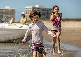 kids beach running
