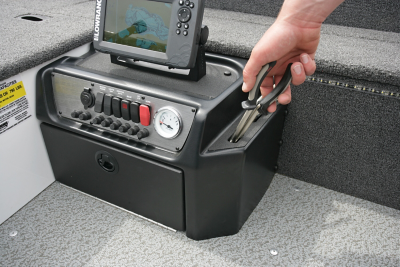 1650 Angler Tiller Command Console Integrated Tool Holder