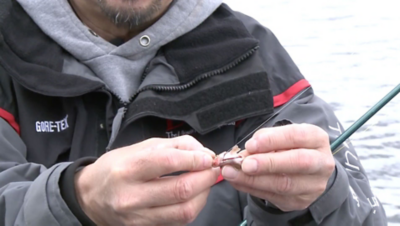 ln-3-Techniques-for-Hooking-a-Minnow-on-a-Jig