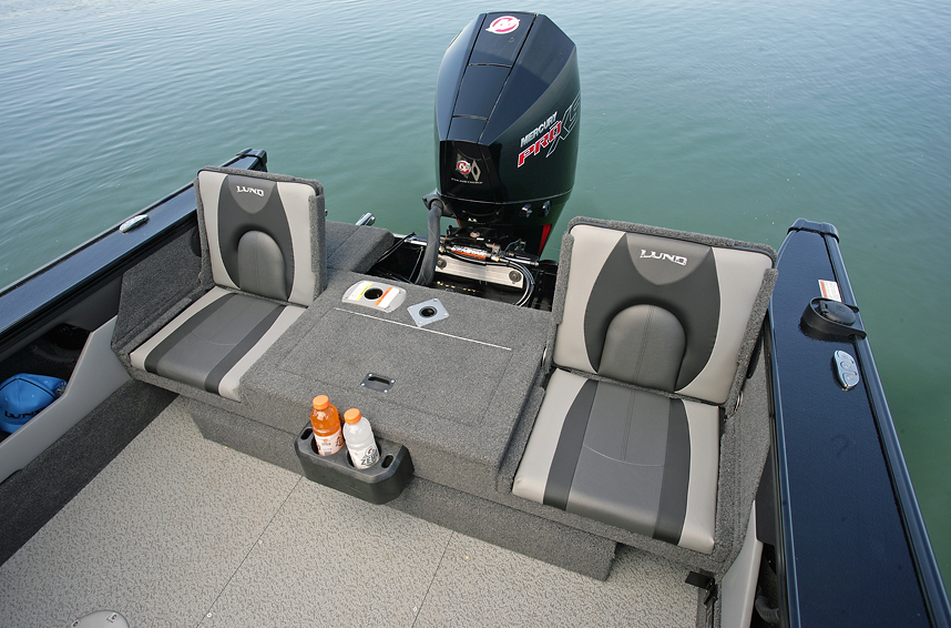 Crossover XS Aft Deck Jump Seats