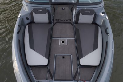 Lund Boat's Impact GL 185 bow seating
