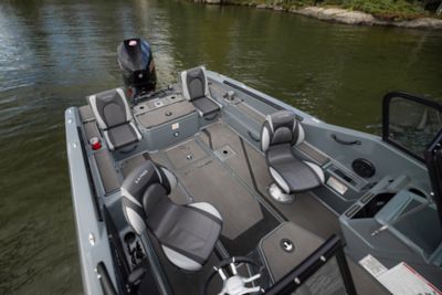 Lund Boat's Impact GL 185 Aft Jump Seats