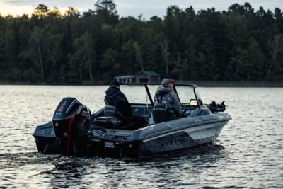 Lund Boat's Impact GL 185 lifestyle