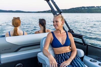 lowe-boats-2026-ss23dv-pontoon-boat-126