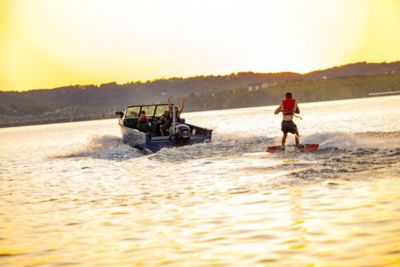 Fish and Ski 1875 Ski Towing