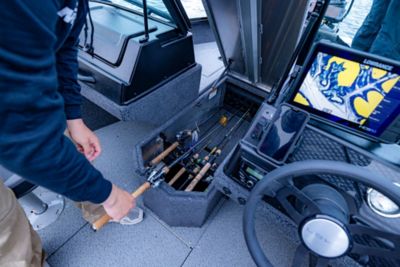 lowe-fishing-machine-1875-fish-boat-2025-010