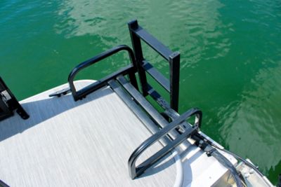 LF 172 Pontoon Boarding Deck and Ladder