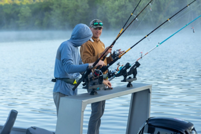 lowe-outlet-20-fishing-boat-rod-rack-in-use-009