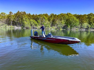 lowe-outlet-20-fishing-boat-wash-down-system-2026-019