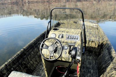 lowe-roughneck-console-my25