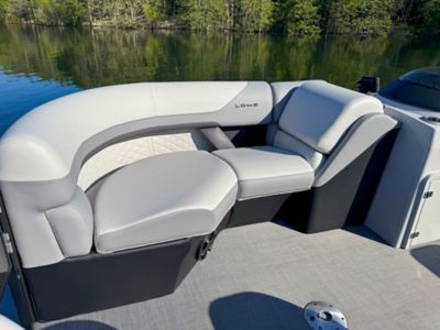LF 214 Pontoon Rear Lounger Starboard