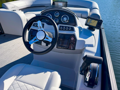 lowe-sf-212-pontoon-boat-2026-023