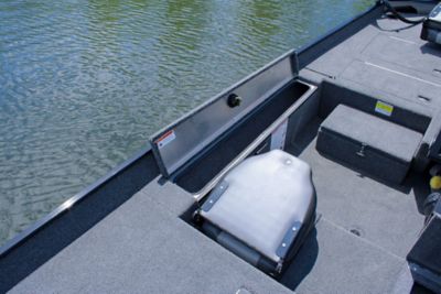 lowe-skorpion-17-fishing-boat-folddown-seat-2026-036